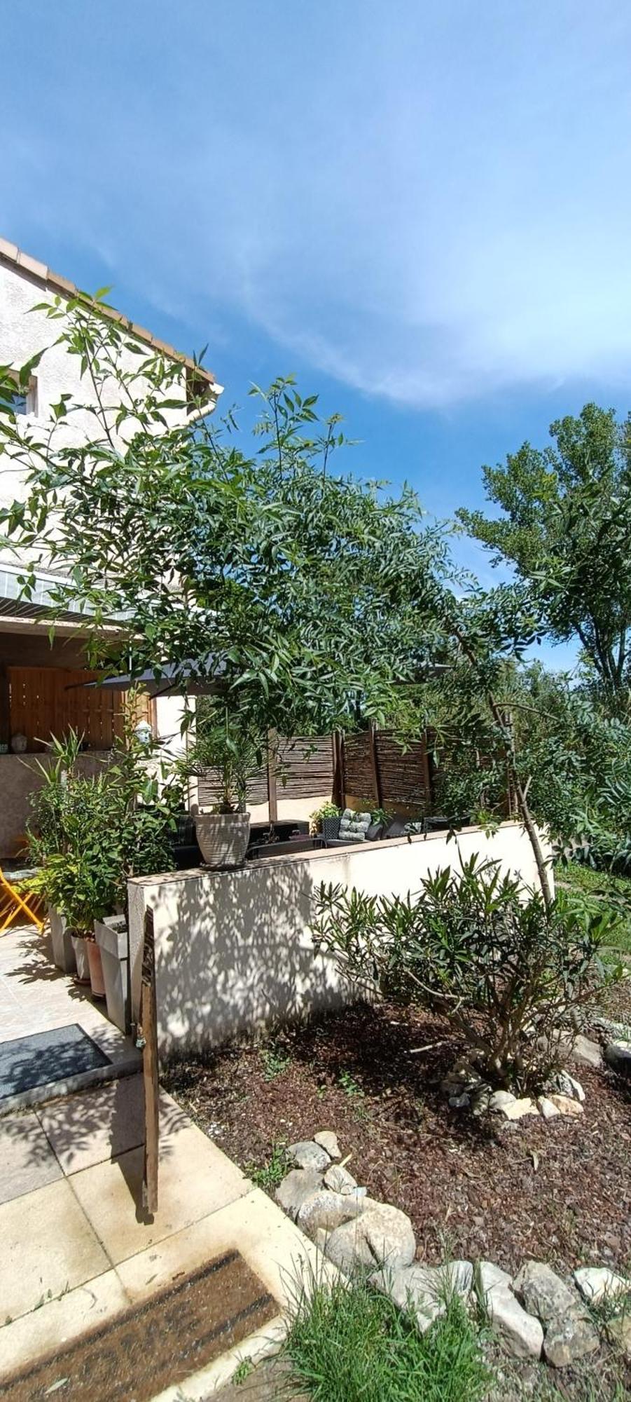 Studio 10M2, Terrasse 18M2 , Parking, Piscine Et Accueille Les Animaux Quissac  Exterior photo